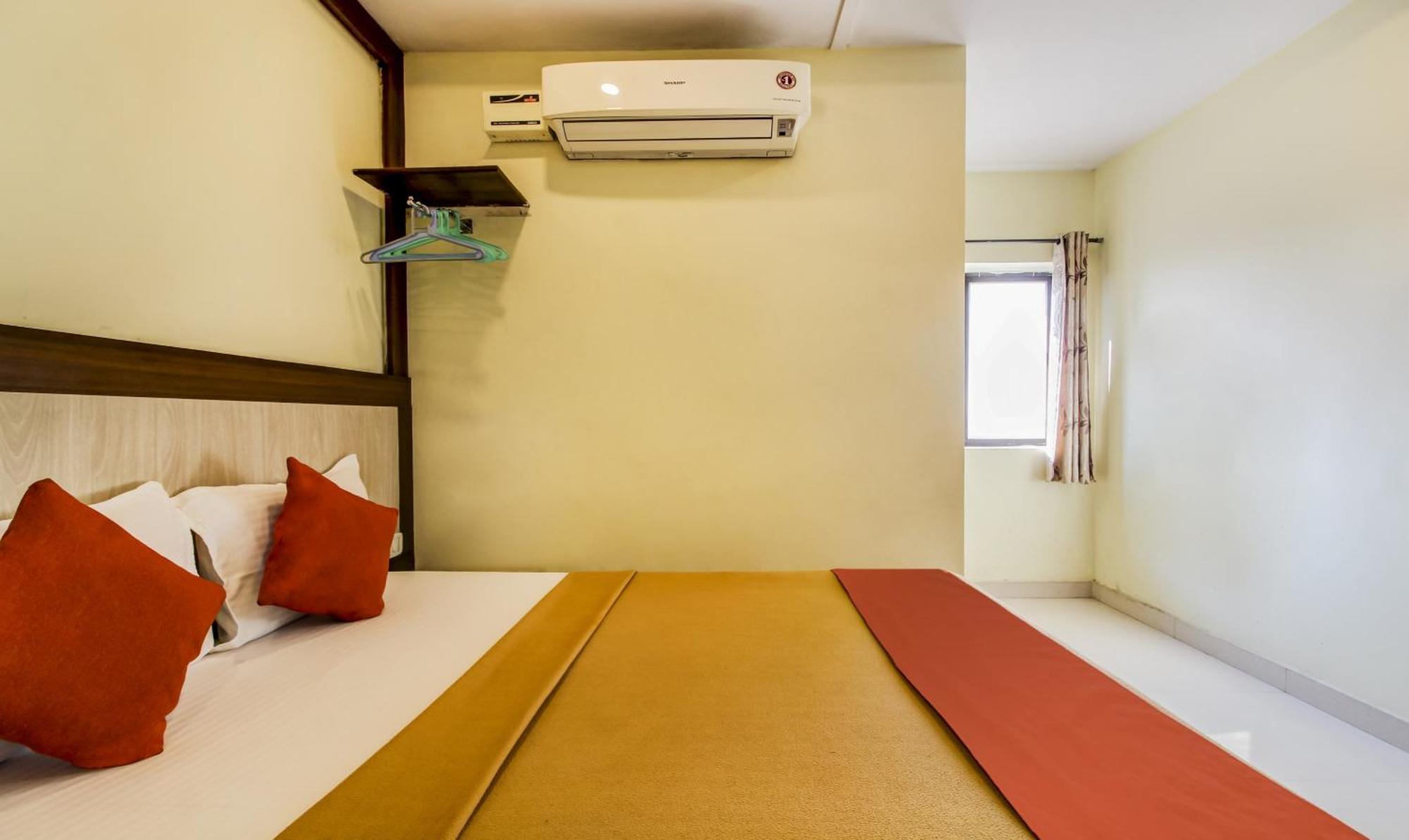 Hotel Neem Tree Hyderabad Airport Shamshabad Bagian luar foto